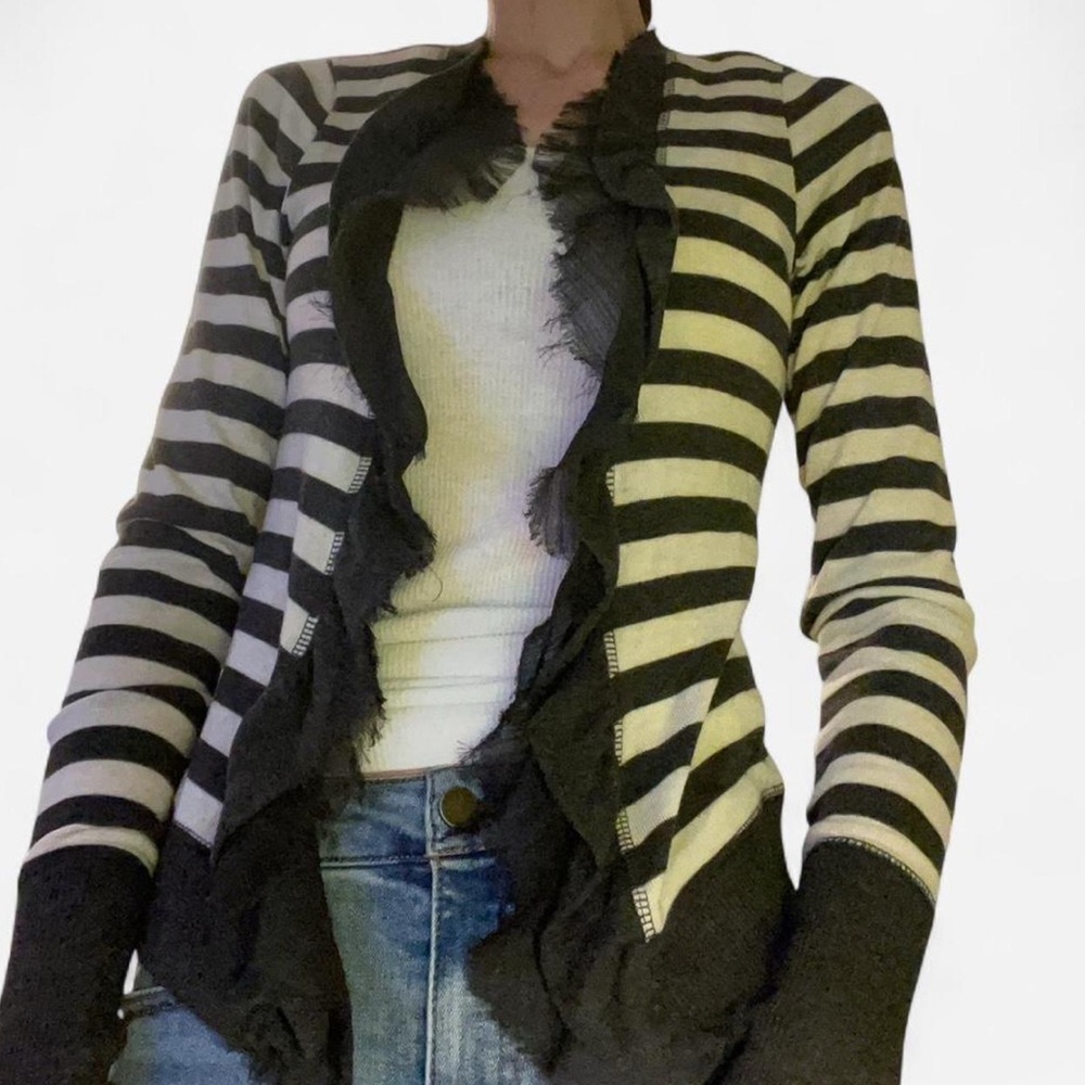 Poof Excellence Monochrome Striped Top